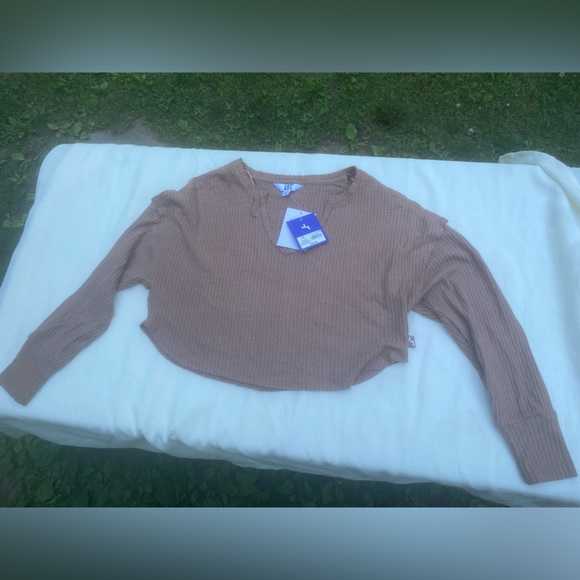 JoyLab Tops - Women’s JoyLab long sleeve shirt NWT